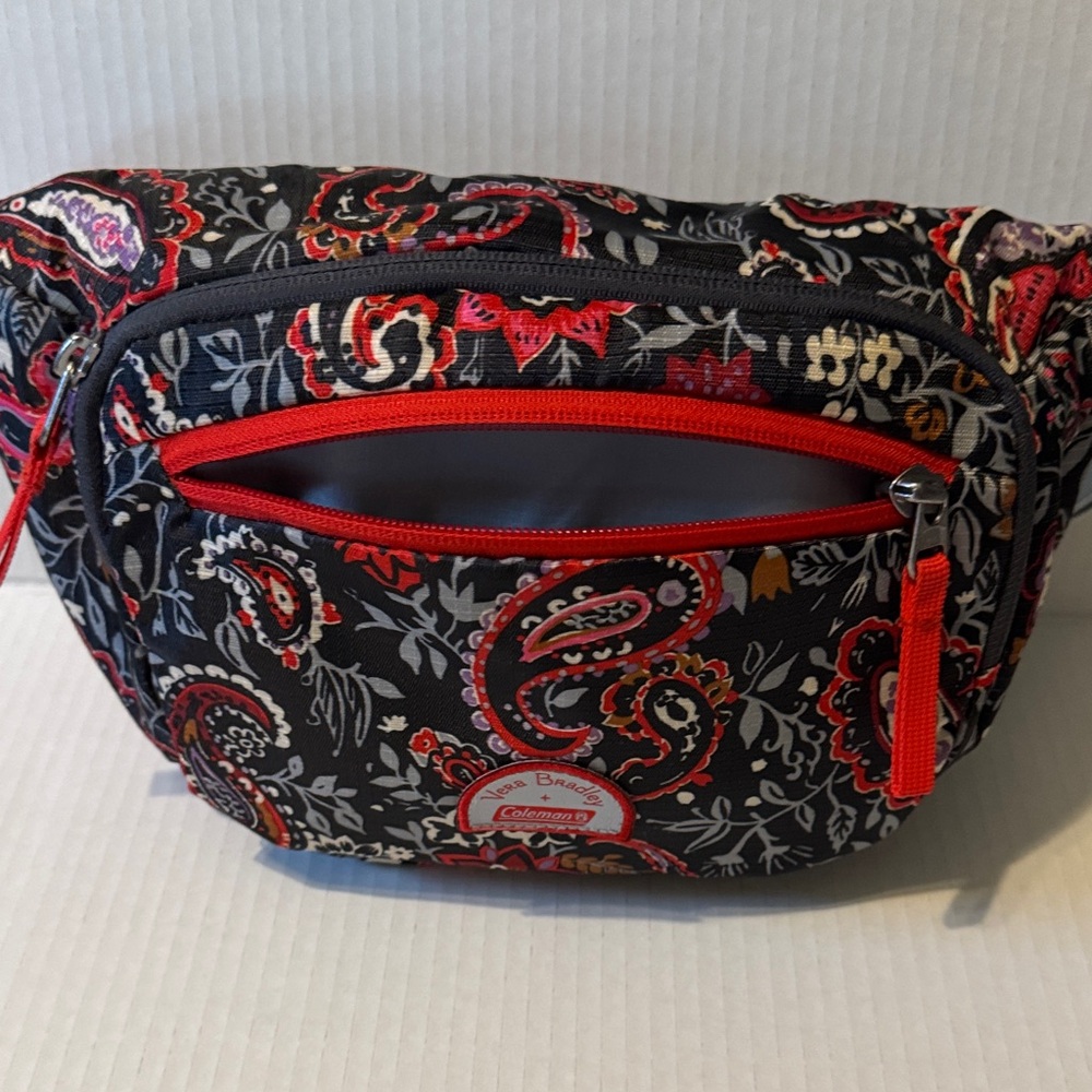 Vera Bradley x Coleman 5L Run-With it hip sling in Eden Paisley EUC - Picture 4 of 8